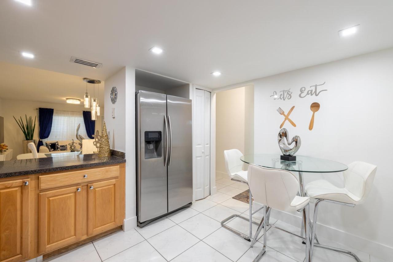 Luxurious And Cozy Townhouse 3 Bedrooms 2.5 Bath Miami Bagian luar foto